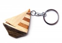 Schlüsselanhänger aus Holz - Segelboot